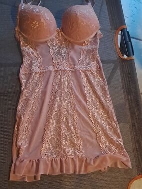 Daisy Fuentes Blush Pink Lace Chemise with Molded Cups